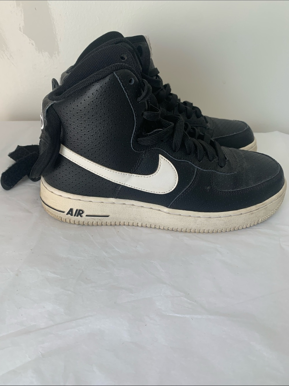Nike Air Force 1 Mid Youth Sneakers - Black and White - Picture 1 of 7